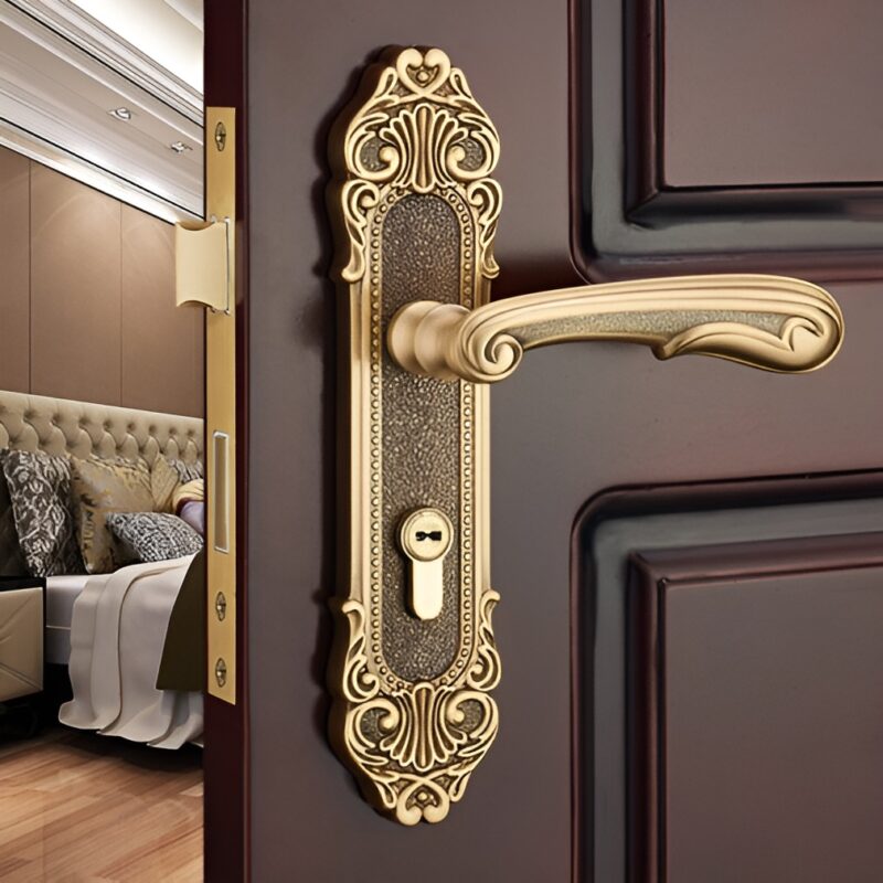 Khóa tay gạt đồng vàng cổ điển kiểu Anh HT039 1