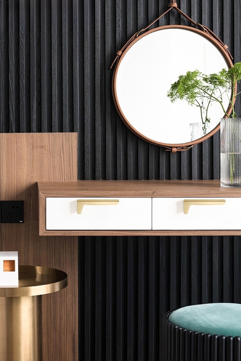 Tay nắm ngăn kéo tủ hình chữ cái độc đáo WC362 15