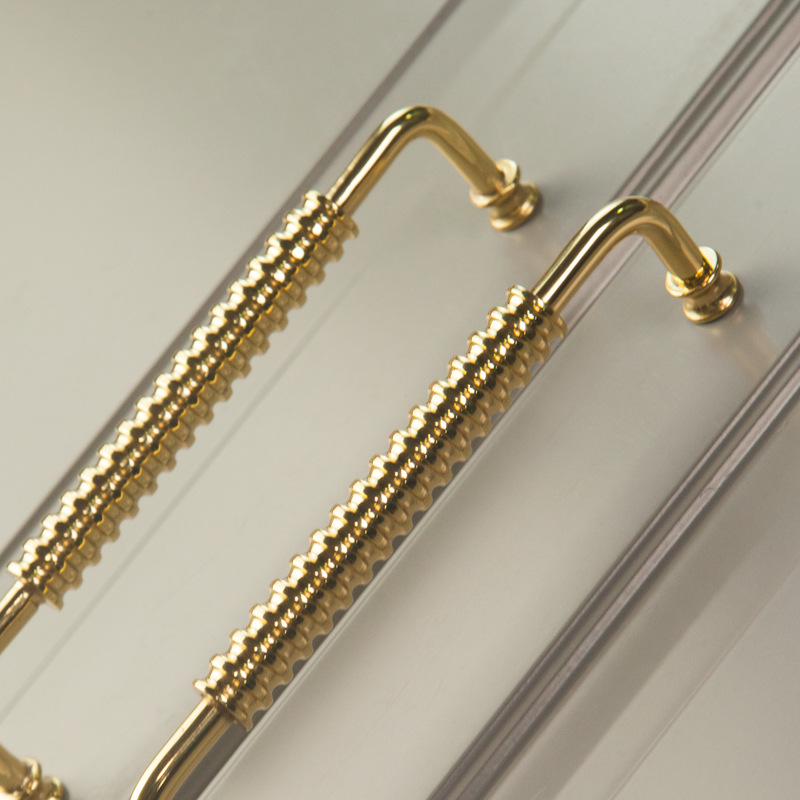 Tay nắm tủ bằng đồng vàng gold sang trọng HTS001 14