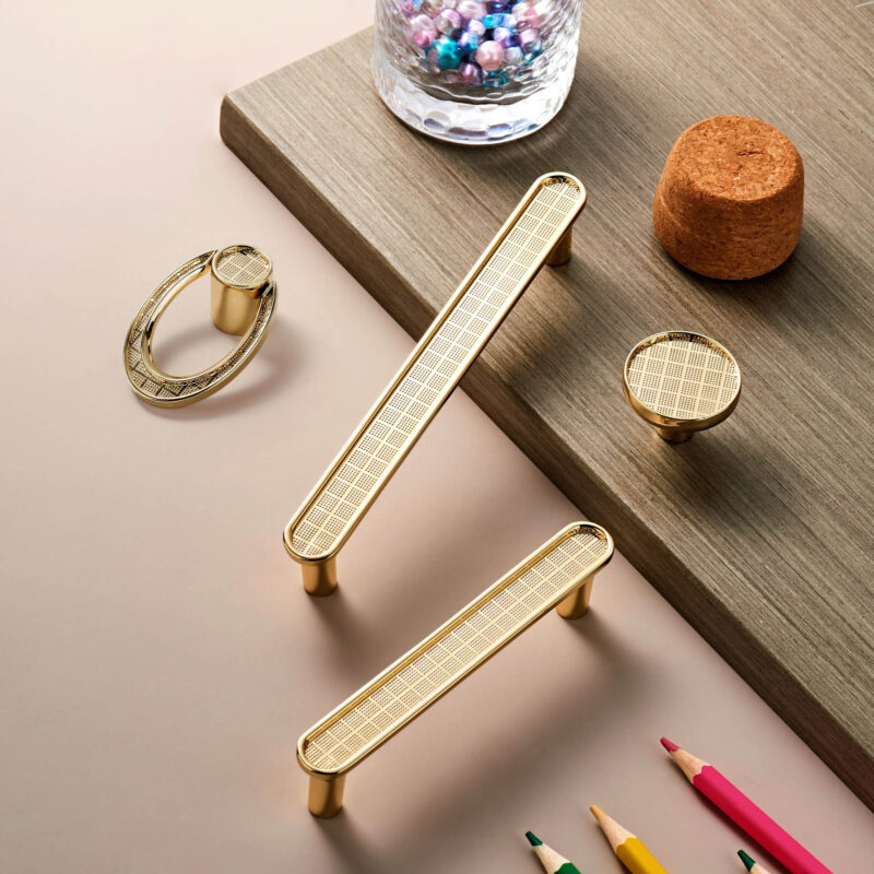 Tay nắm tủ hợp kim kẽm Bắc Âu sang trọng YY6628 1