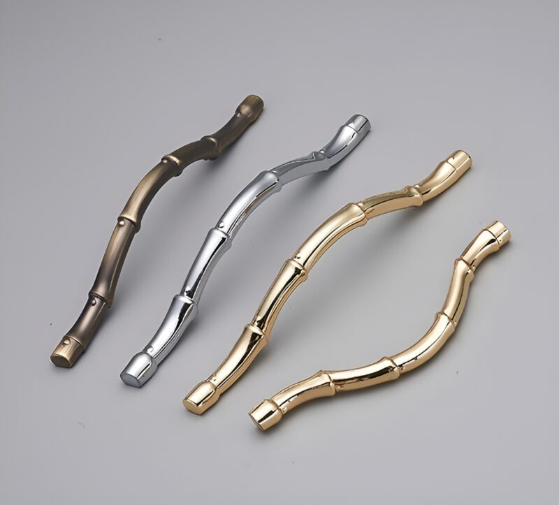 Tay nắm tủ áo hợp kim kẽm họa tiết thân trúc K4058 2