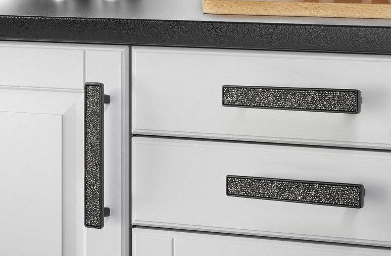 Tay nắm tủ hợp kim kẽm đính pha lê sang trọng YJ4049 10