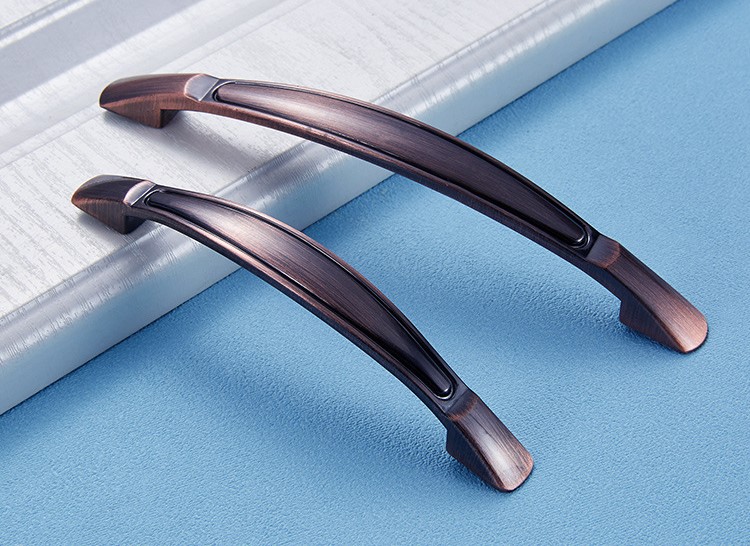 Tay nắm tủ hợp kim kẽm hiện đại dáng thuyền K4091 10