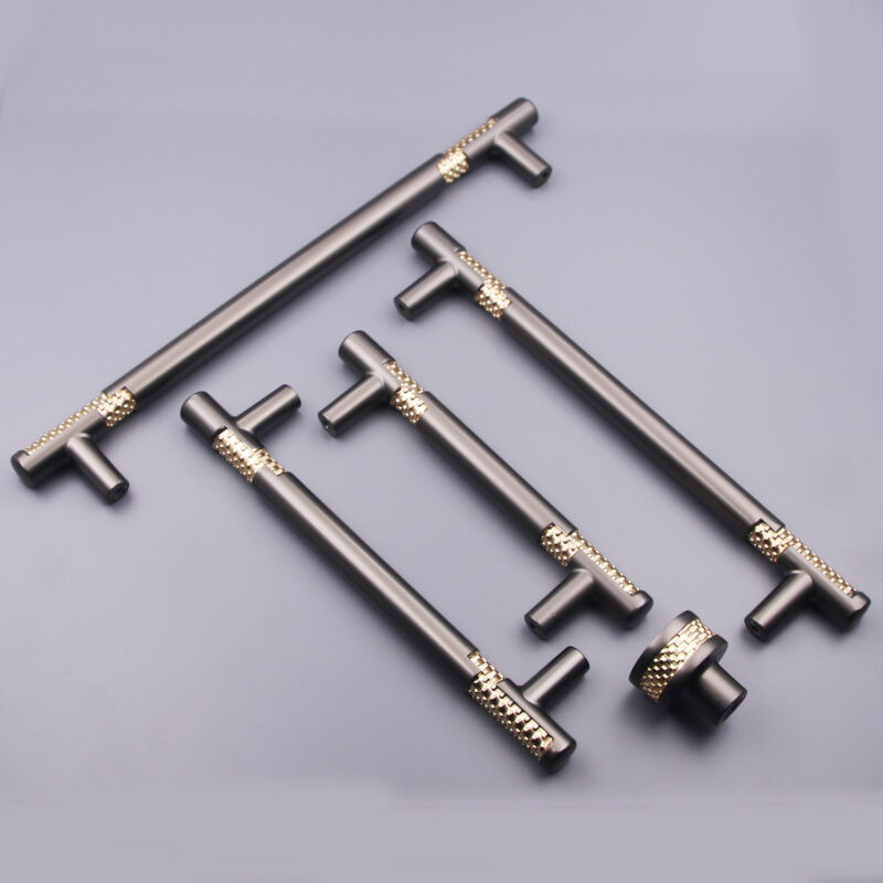 Tay nắm ngăn tủ hợp kim bọc viền vàng tinh tế YY6564 2