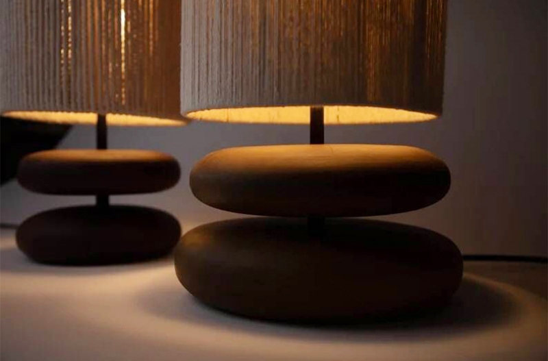 Đèn bàn decor thân gỗ chao vải Wabi-sabi bình dị HX1556 9