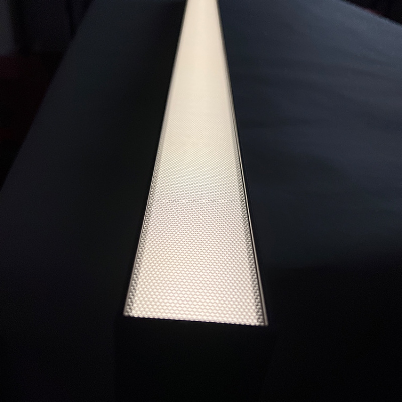 Đèn LED thả trần chống chói chao hình thoi DB5070 14