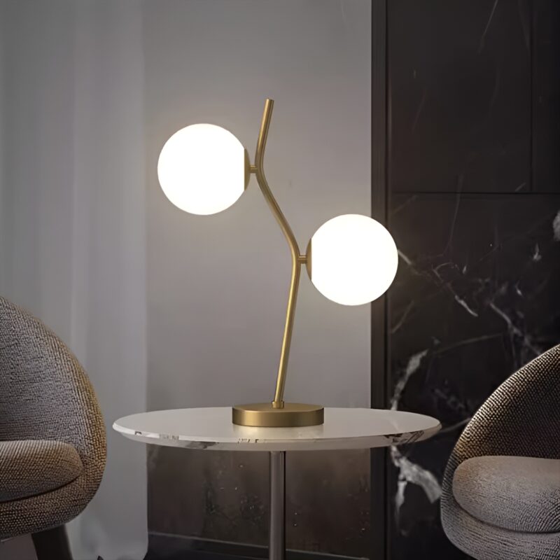 Đèn để bàn quả cầu thủy tinh kiểu Ý T6305