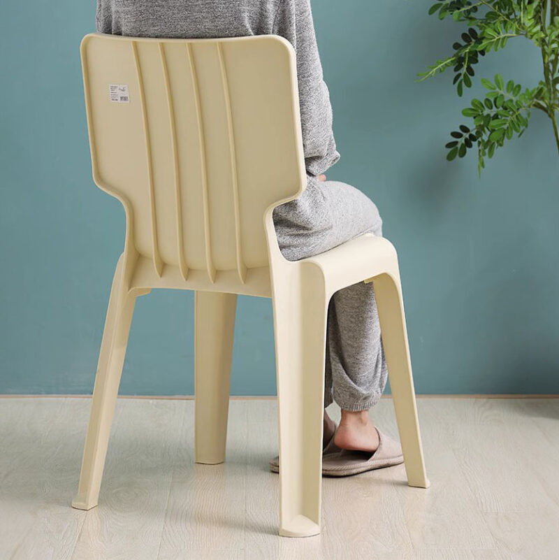 Ghế ăn nhựa đúc nhiều màu năng động A0041 3