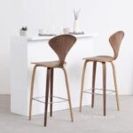 Ghế quầy bar khung gỗ Cherner Chair OT4380