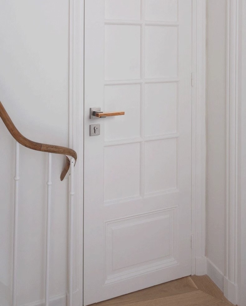 Khóa cửa phân thể tay gạt bằng gỗ anh đào GK526RS 12