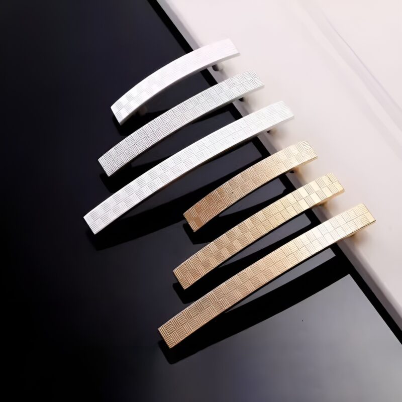 Tay nắm tủ hợp kim kẽm họa tiết tre đan JS6341 1