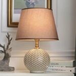 Đèn bàn trang trí bằng gốm sứ HYJ0018-4