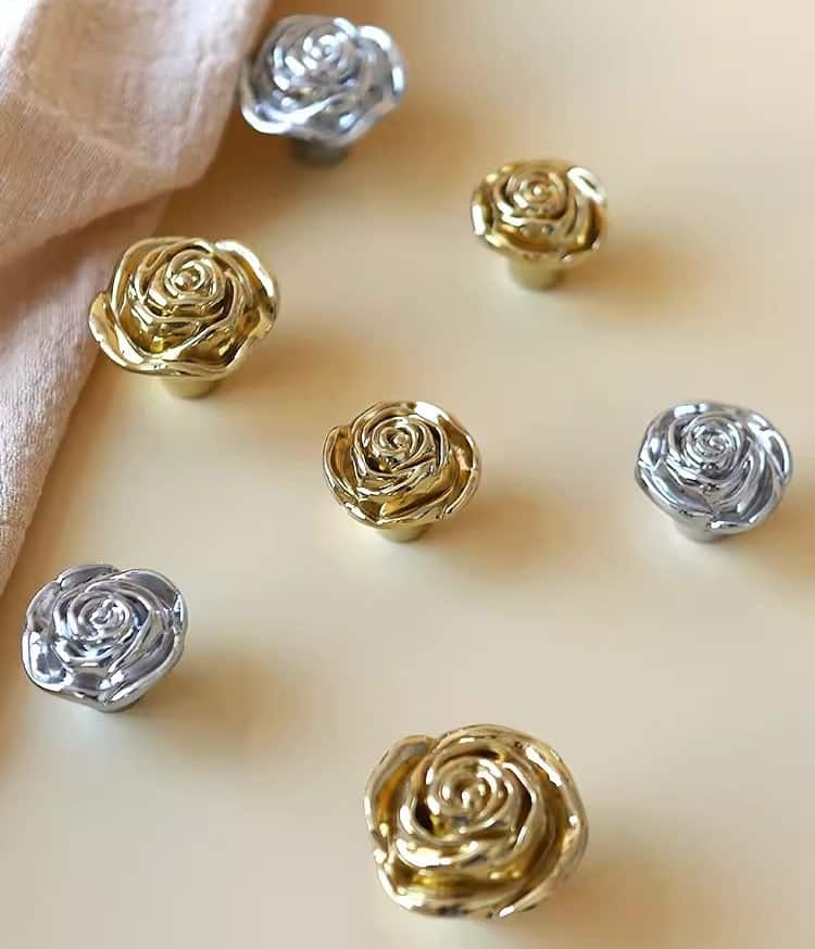 Núm tay nắm tủ hoa hồng kiểu Pháp bằng đồng BT8250 7