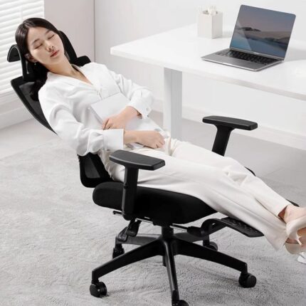 Ghế Ngồi Làm Việc Cho Bảo Vệ Giữ Xe Trực 8 Tiếng Mỗi Ngày 17