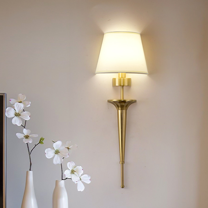 Đèn gắn tường bằng đồng ấn tượng sang trọng QTB02 4