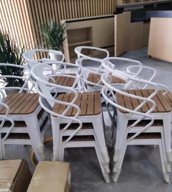 Bộ bàn ghế cafe ngoài trời sắt nghệ thuật EP0531 18