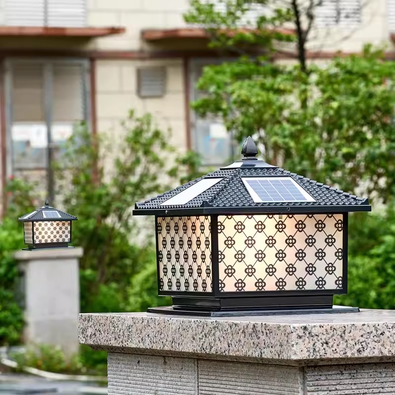 Đèn trụ cổng trang trí họa tiết cỏ bốn lá TY6075 7