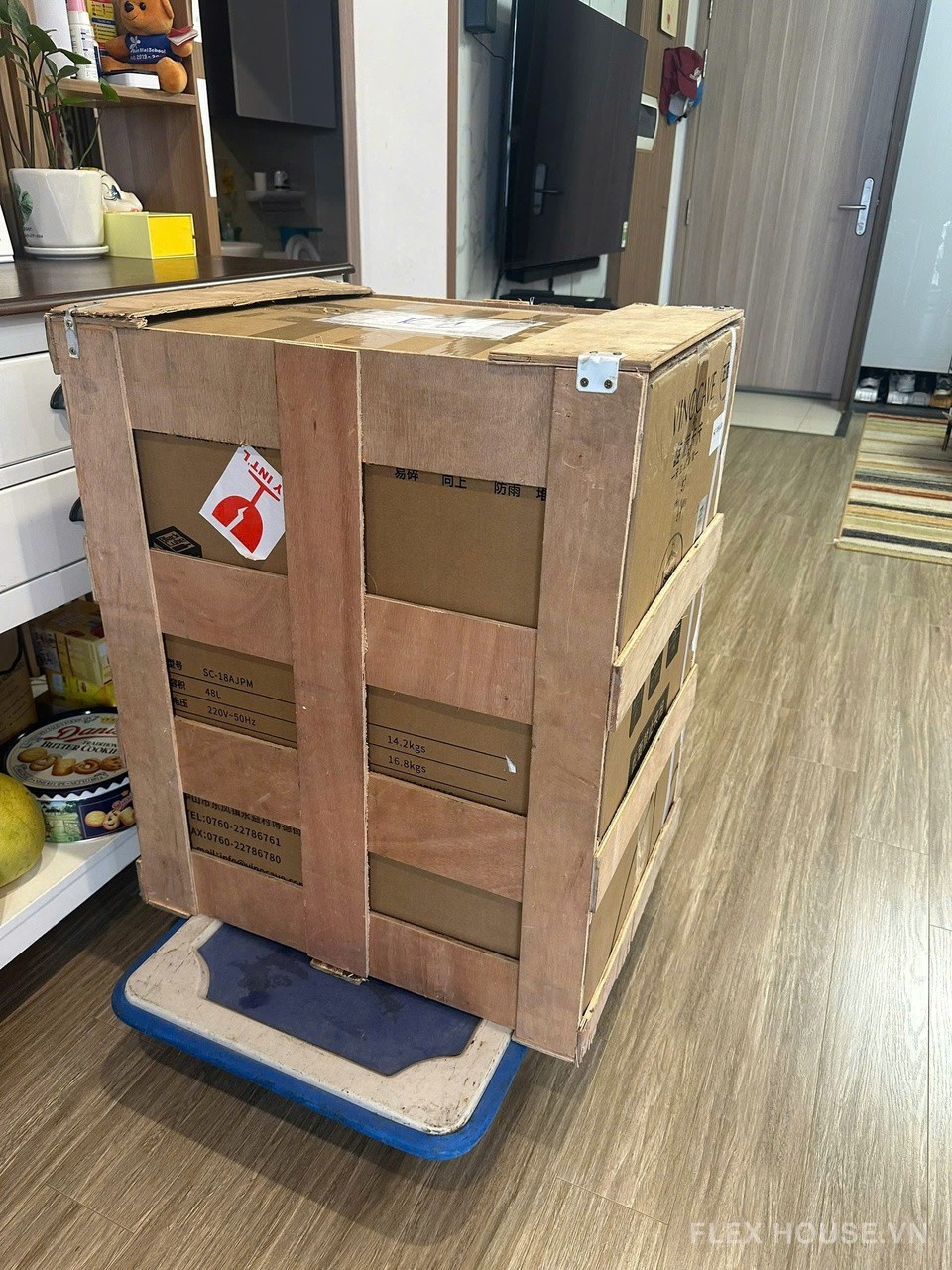 Tủ rượu vang mini Vinocave 18 chai SC-18AJP 14