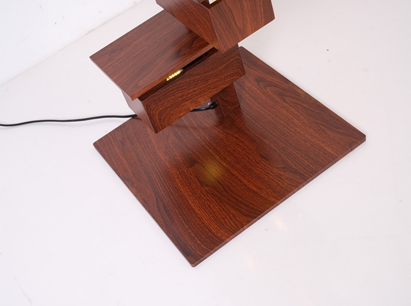 Đèn sàn giả gỗ kiểu dáng sáng tạo ấn tượng HX5546 11