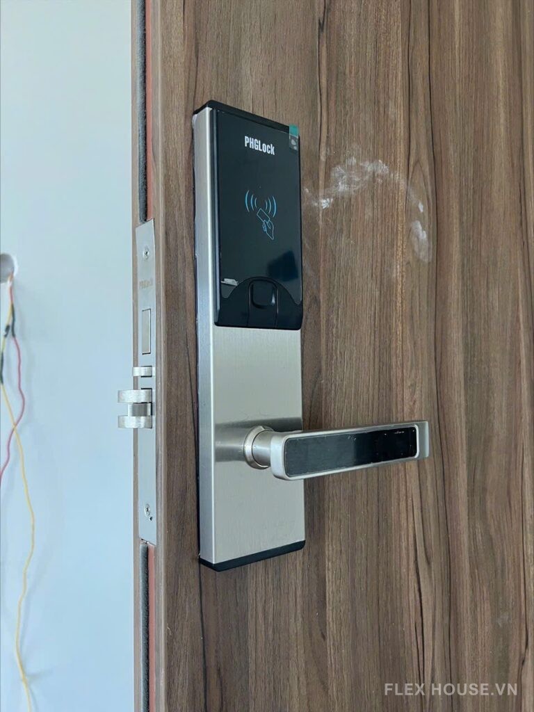 Khóa cửa điện tử PHGLock thông minh RF7868 6