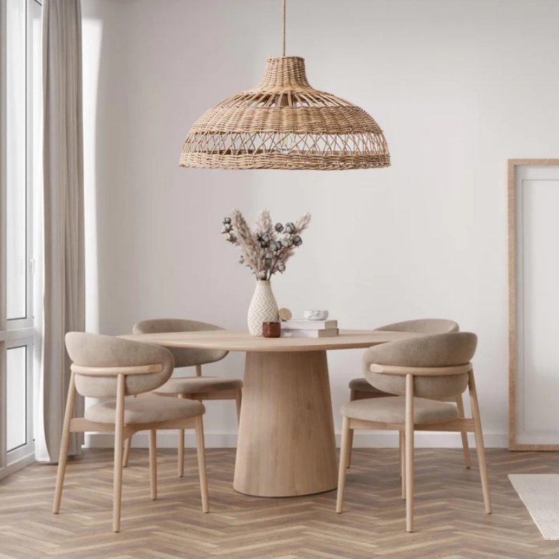 9 cách chọn đèn trang trí bàn ăn cho mái ấm của bạn 3 9 cách chọn đèn trang trí bàn ăn cho mái ấm của bạn 2