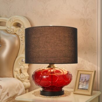 Đèn bàn thủy tinh màu đỏ kiểu dáng sang trọng RX068