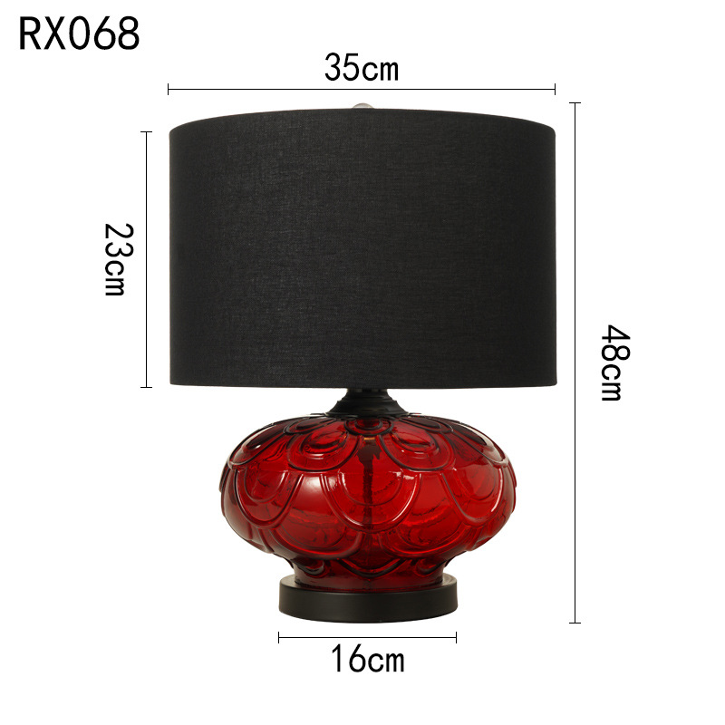 Đèn bàn thủy tinh màu đỏ kiểu dáng sang trọng RX068 8