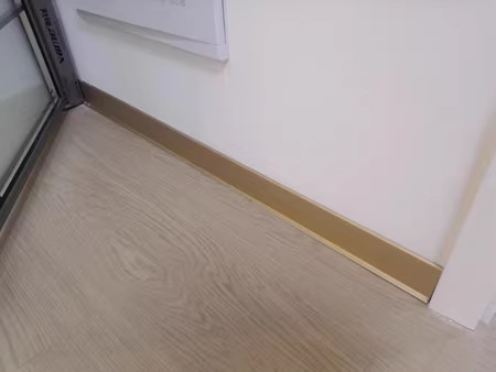 Nẹp ốp chân tường hợp kim nhôm nhiều màu DH7066 16