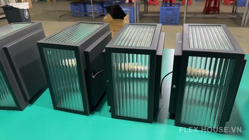 Đèn trụ cổng decor sân vườn hiện đại QQ4273 5 Đèn trụ cổng decor sân vườn hiện đại QQ4273