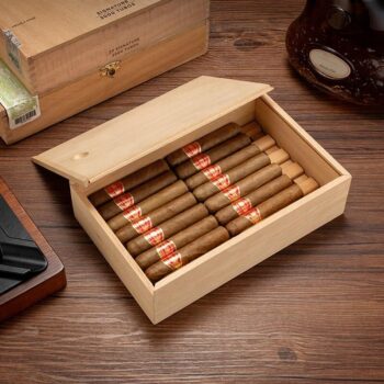 Hộp giữ ẩm cigar gỗ tuyết tùng màu tự nhiên CLA748