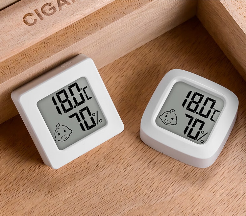 Nhiệt ẩm kế cigar mini màu trắng tinh tế CGL8137 7