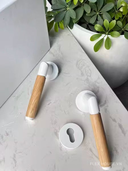 Khóa cửa phòng màu trắng tay gạt bằng gỗ GT714 14