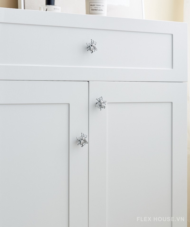Núm tay nắm đồng decor biểu tượng con ong PALO789 10