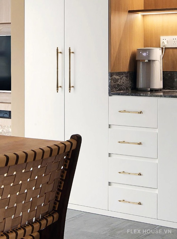 Tay nắm đồng thau decor kệ tủ kiểu Ý SD3666 9