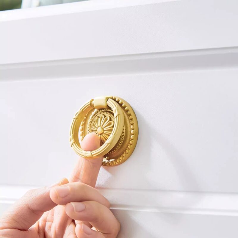 Tay nắm tủ móc kéo hoa cúc sang trọng bằng đồng PALO68 4