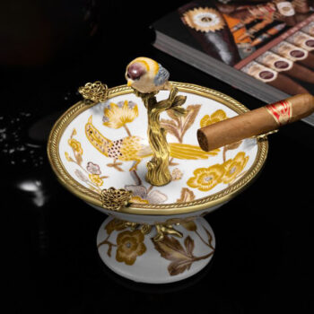 Gạt tàn cigar gốm sứ chim đậu cành mai CGL2568