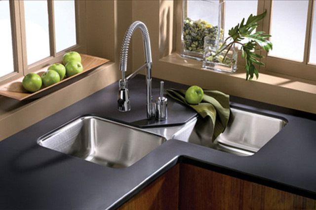 Bếp nhỏ nên sử dụng bồn rửa bát loại nào? 3 Bồn rửa bát chữ L