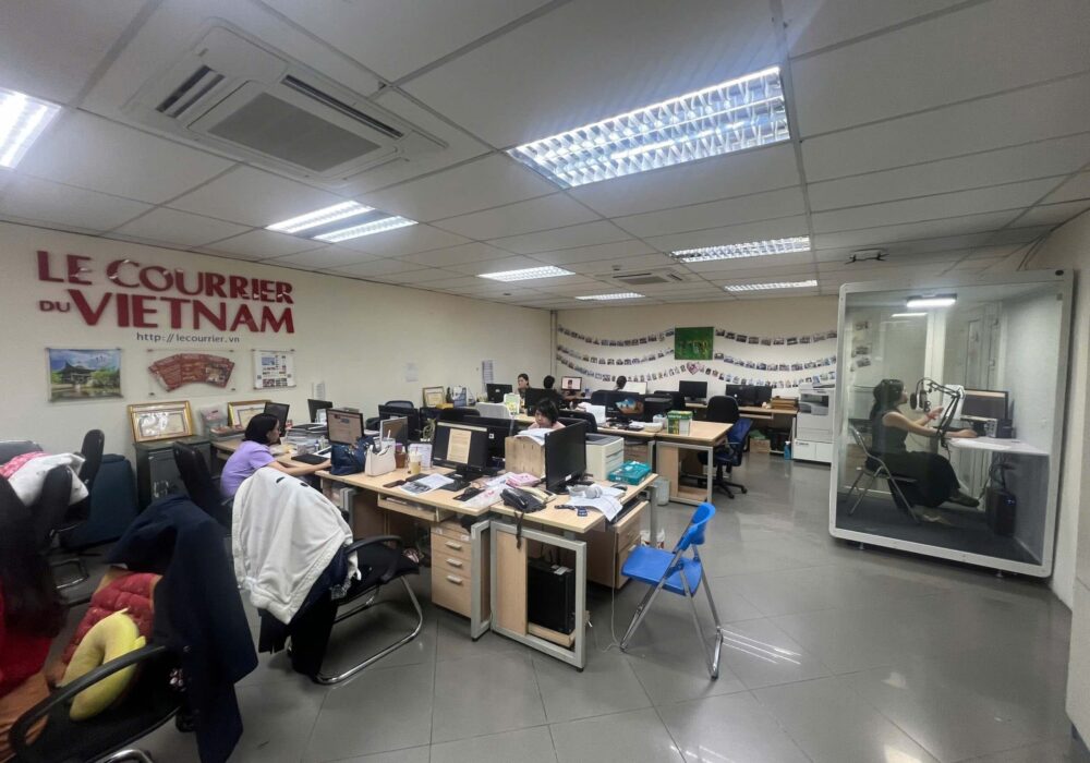 Thông tấn xã Việt Nam lựa chọn cabin cách âm tại Flexhouse VN 1