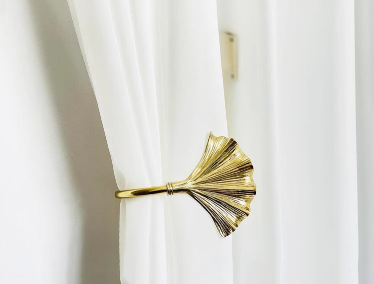 Đai vén rèm đồng thau decor lá ngân hạnh RBH359 8
