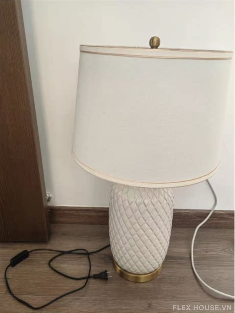 Đèn bàn phòng ngủ gốm sứ hình quả dứa JMS138 9 Đèn bàn phòng ngủ gốm sứ hình quả dứa JMS138