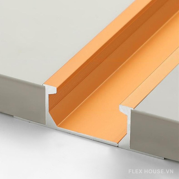 Tay nắm âm tủ hợp kim nhôm dài 3m U02469 10