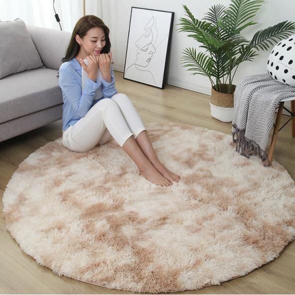 Thảm tròn trải sàn – Xu hướng nội thất không thể bỏ lỡ 2 Thảm tròn trải sàn