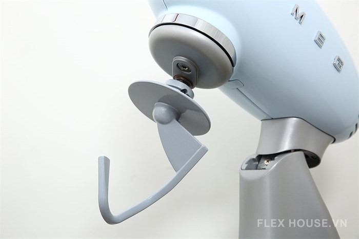 Máy trộn đa năng Smeg SMF02PBEU 535.43.608 6