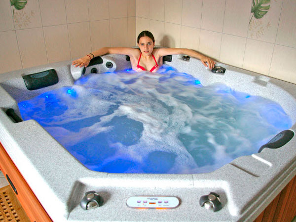 5+ cách bố trí bồn tắm đậm chất spa tại nhà 17 giảm stress với mẫu bồn tắm sục cao cấp