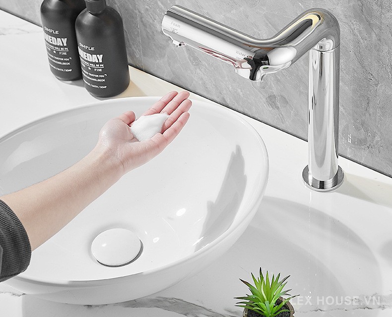 Vòi lavabo cảm ứng màu bạc sang trọng SX8394 8