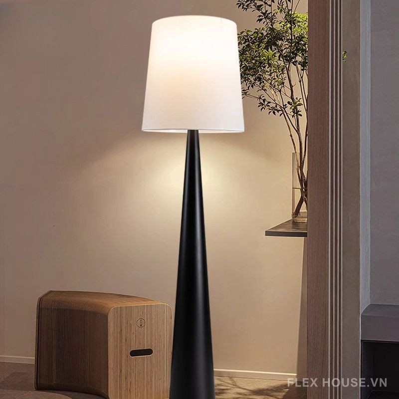 Đèn sàn chao vải thân kim loại tối giản HX8158