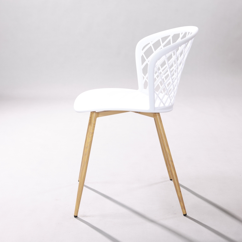 Ghế nhựa tựa lưng decor chân kim loại ST3013