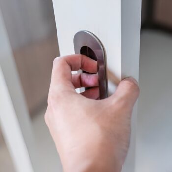Tay nắm âm cửa đi cửa phòng inox 304 Hafele 902.01.382