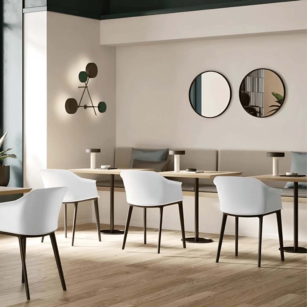 Ghế nhựa quán cafe: Làm sao kinh doanh "một vốn bốn lời"? 2 Ghế nhựa quán cafe đa zi năng
