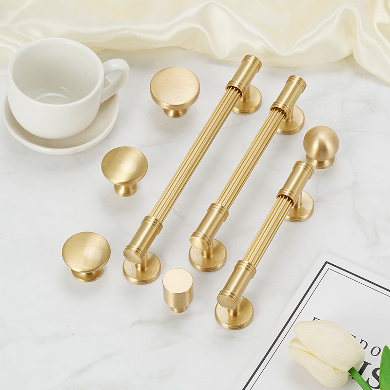 Tay nắm đồng vàng thân sọc phong cách Roman YHC8830 8